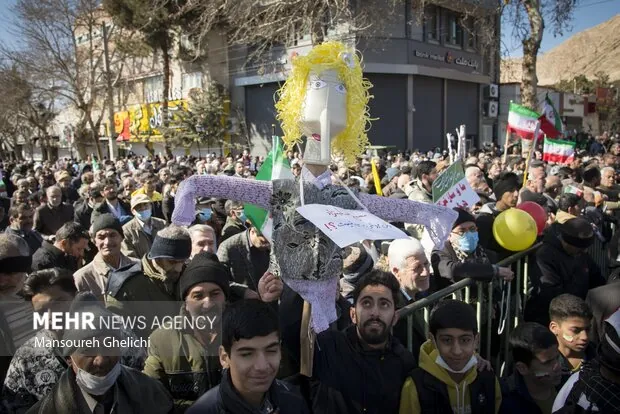 همراهی گروه‌های مردمی استان سمنان در پشتیبانی از انقلاب اسلامی 